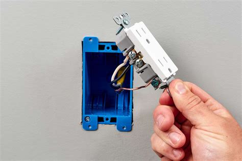 how to wire a metal outlet box|how to install outlet box.